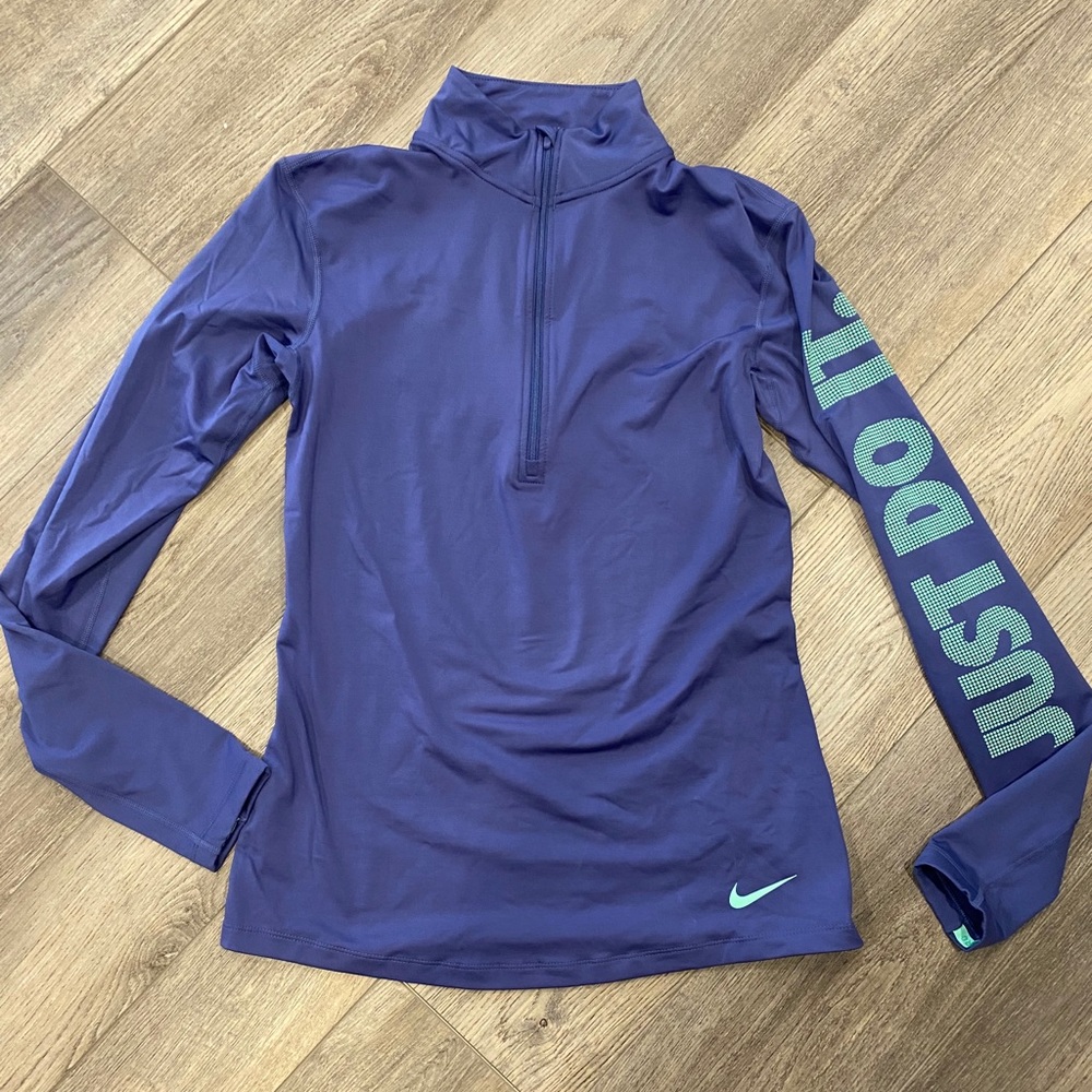Nike pullover